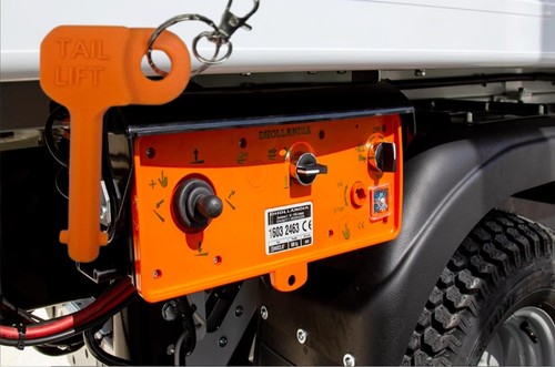 Tail lift key - tail, for